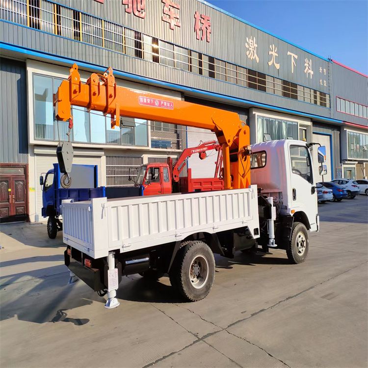 三门峡市三轮随车吊定制 农用改装机自备吊中瑞长期出售